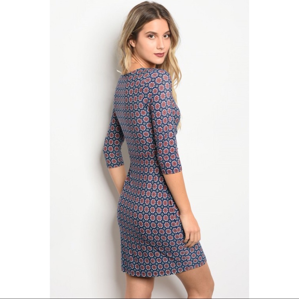 SALES ❗️Navy Coral Mint V Neck Short Dress - Picture 3 of 3